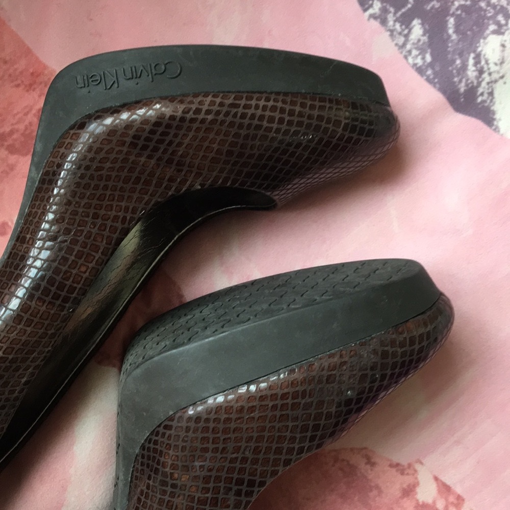 Calvin Klein Faux Brown Snakeskin Pumps - Picture 4 of 6